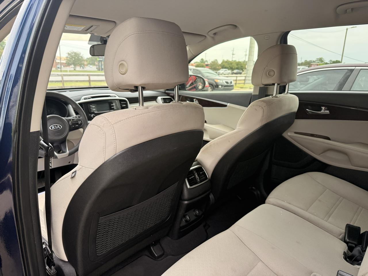 Kia Sorento L 2WD 2017