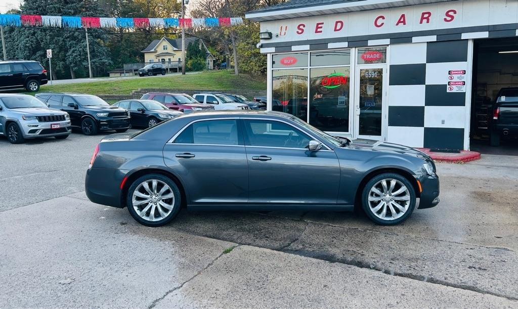 2018 Chrysler 300 TOURING