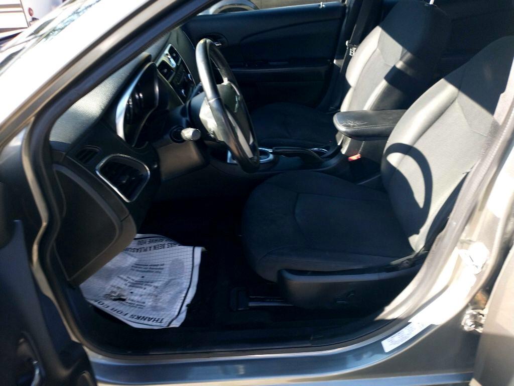 Chrysler 200 Touring 2013 Chrysler 200 Touring 2013