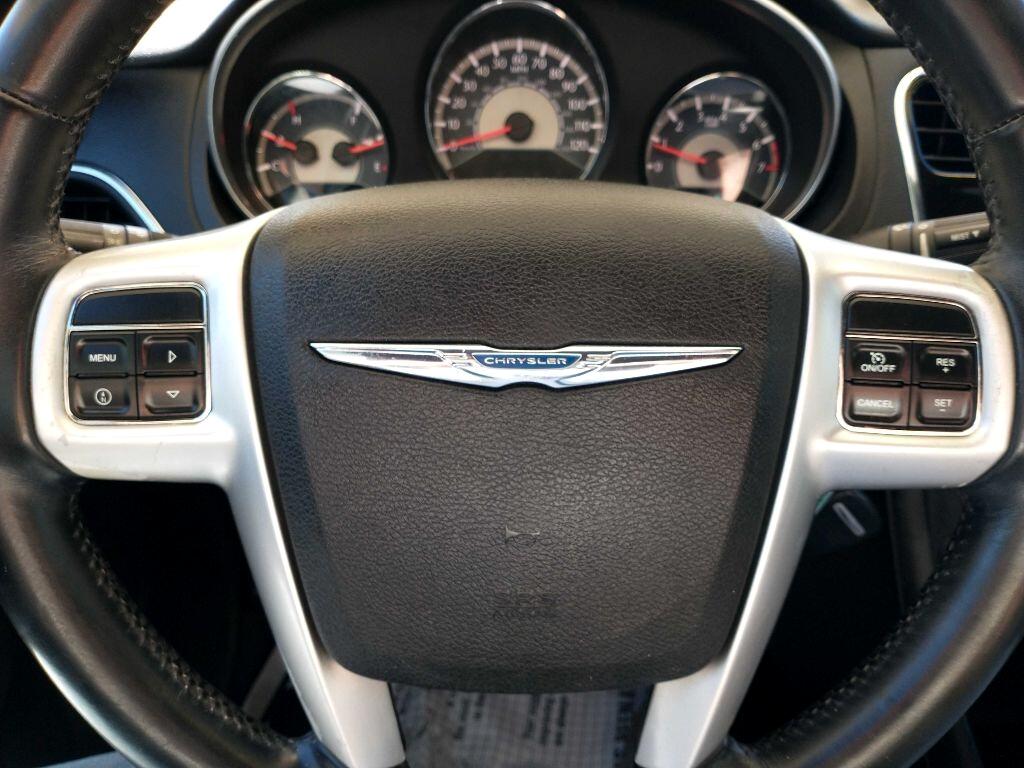 Chrysler 200 Touring 2013 Chrysler 200 Touring 2013