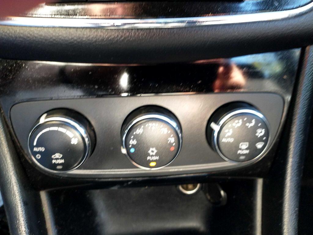 Chrysler 200 Touring 2013 Chrysler 200 Touring 2013