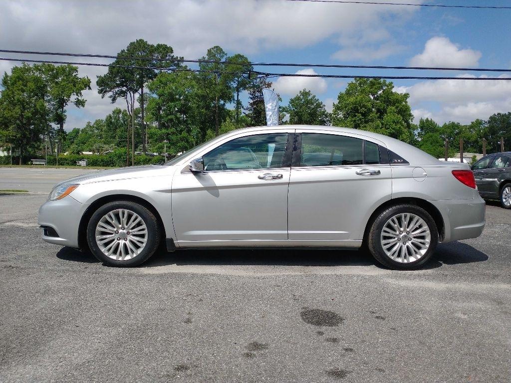 2012 Chrysler 200 Limited