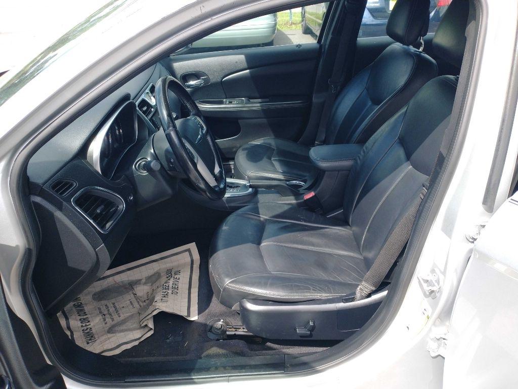 Chrysler 200 Limited 2012
