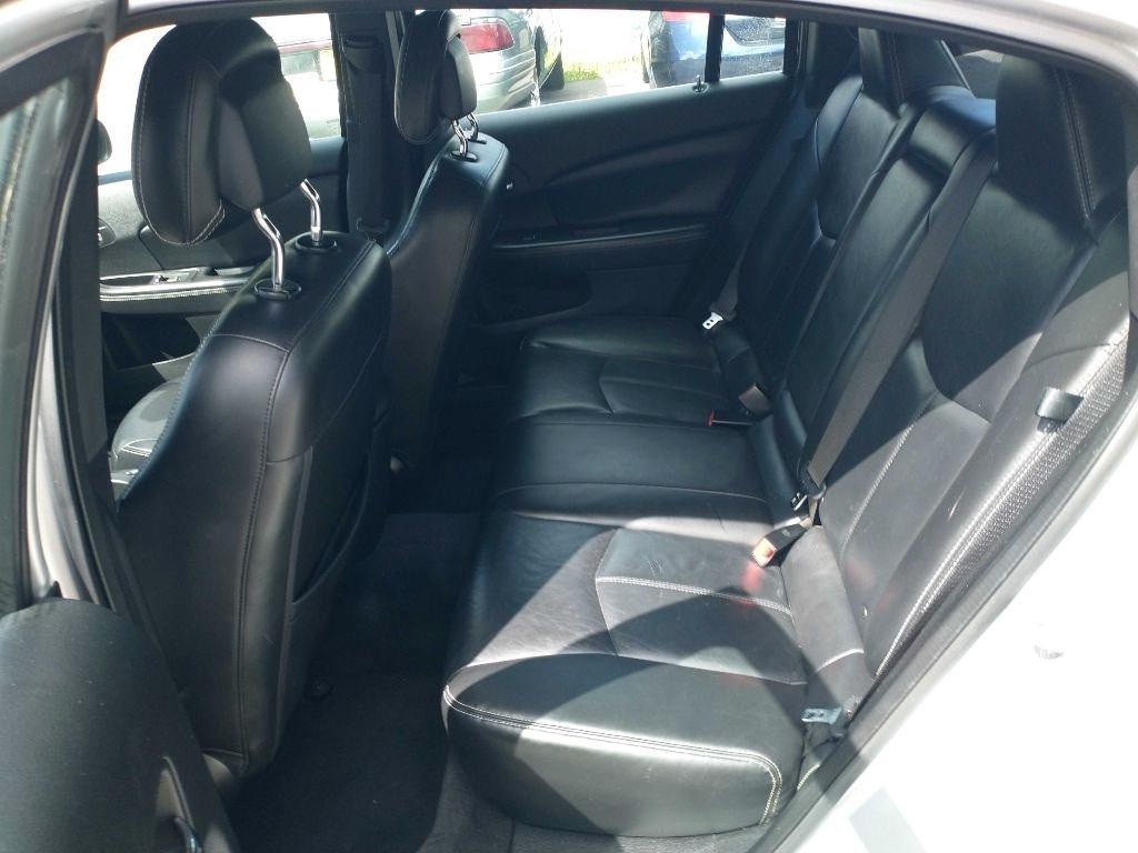 Chrysler 200 Limited 2012