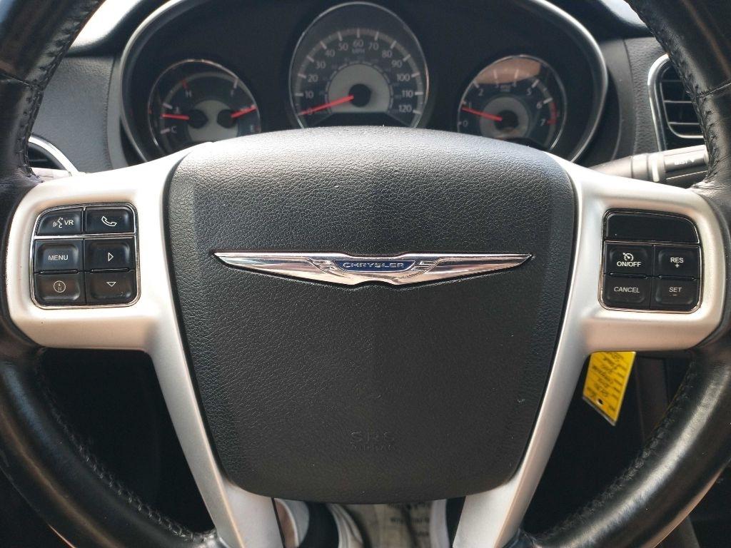 Chrysler 200 Limited 2012