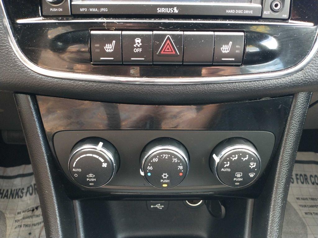 Chrysler 200 Limited 2012