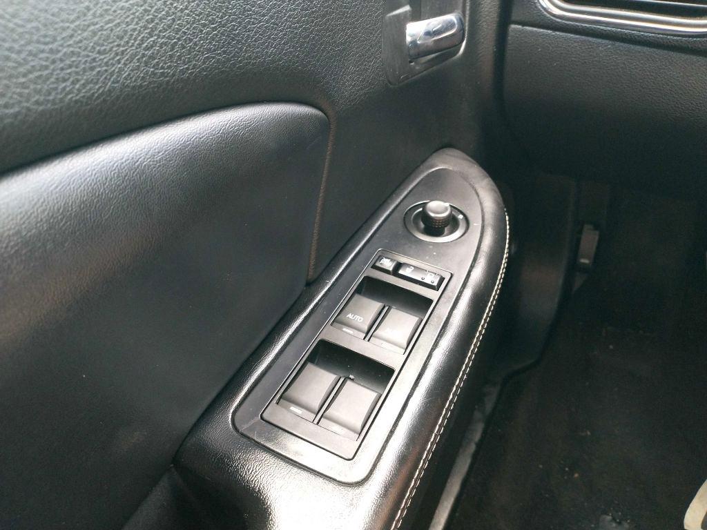 Chrysler 200 Limited 2012
