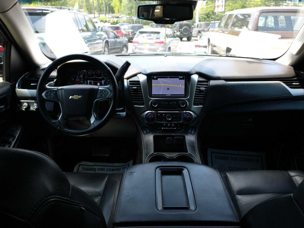 Chevrolet Suburban LT 4WD 2017 Chevrolet Suburban LT 4WD 2017