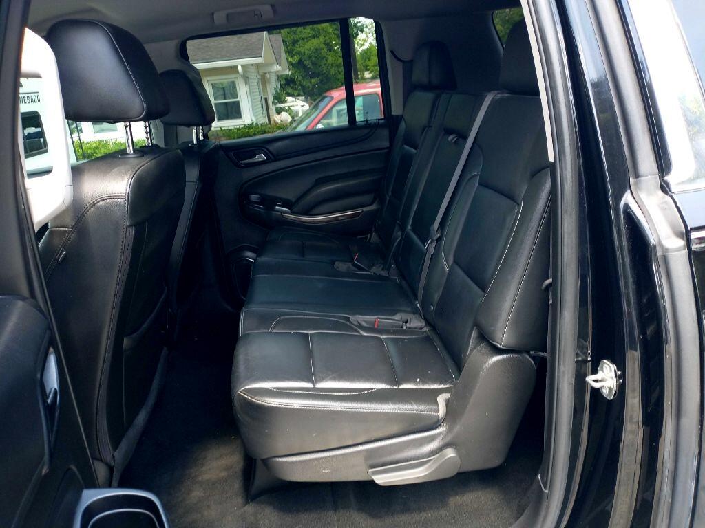 Chevrolet Suburban LT 4WD 2017 Chevrolet Suburban LT 4WD 2017