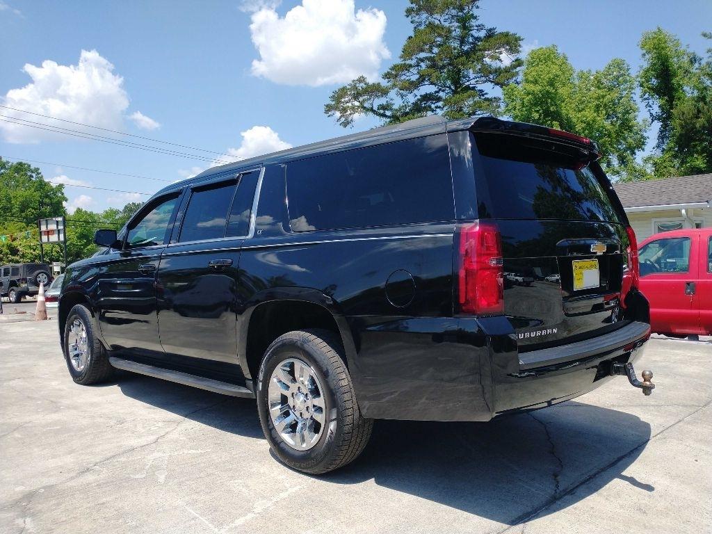 Chevrolet Suburban LT 4WD 2017