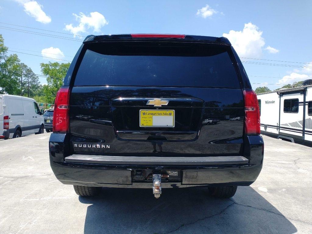 Chevrolet Suburban LT 4WD 2017