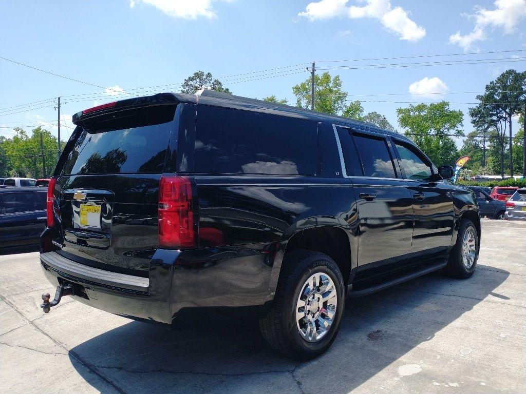 Chevrolet Suburban LT 4WD 2017