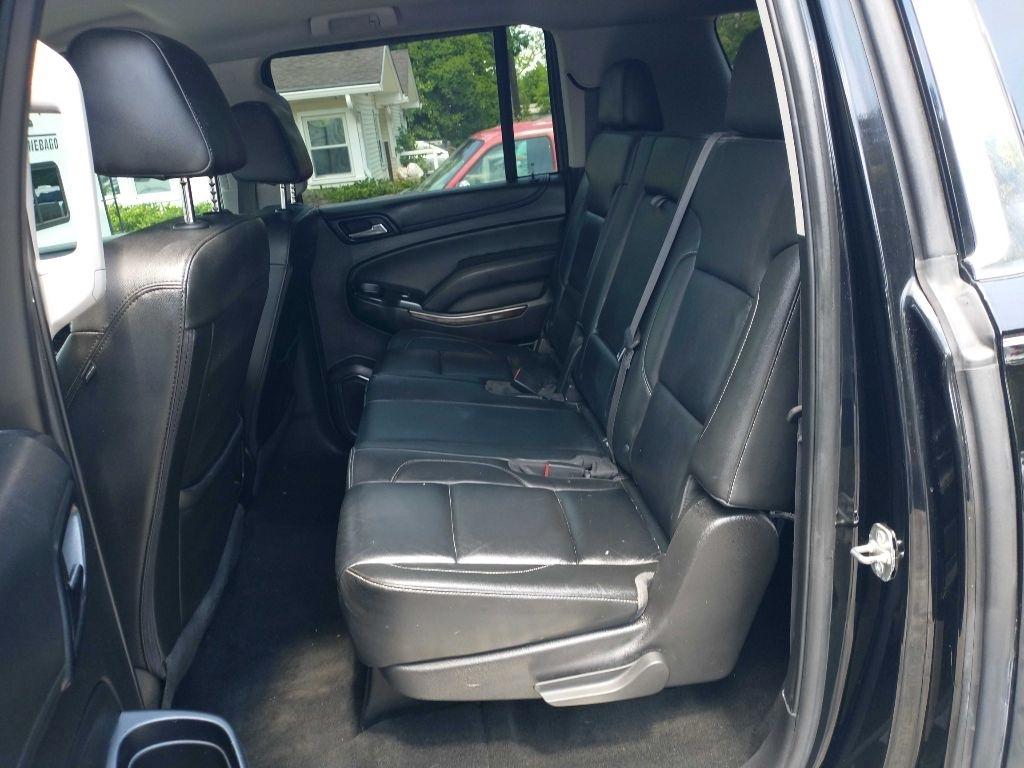 Chevrolet Suburban LT 4WD 2017