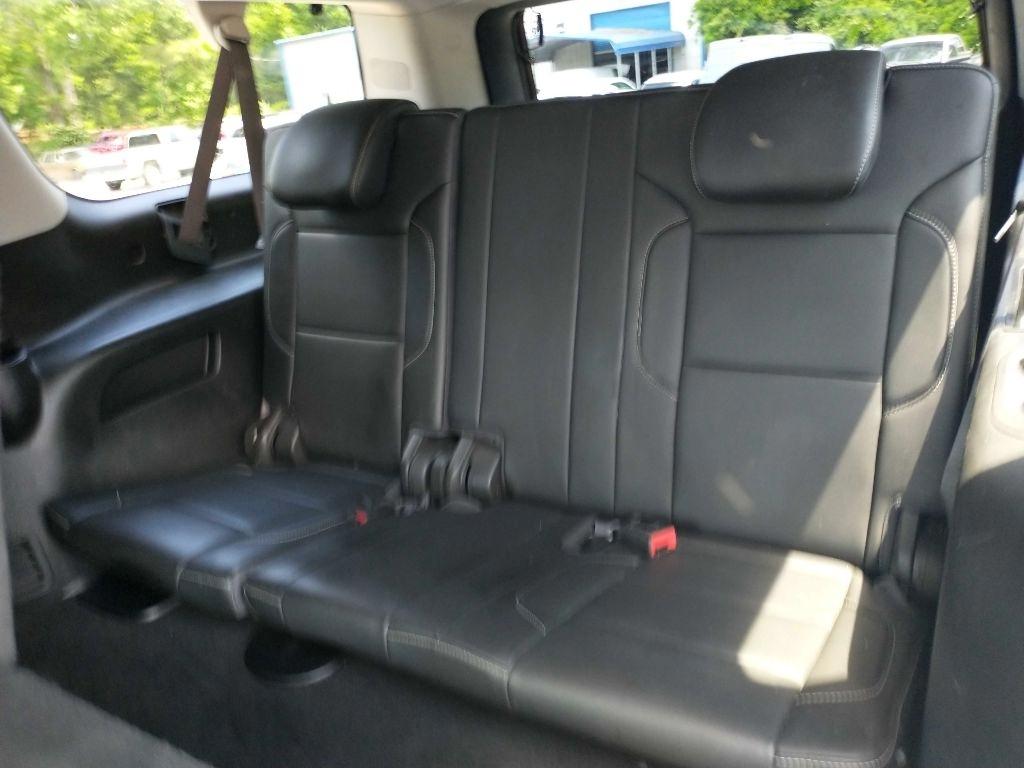 Chevrolet Suburban LT 4WD 2017