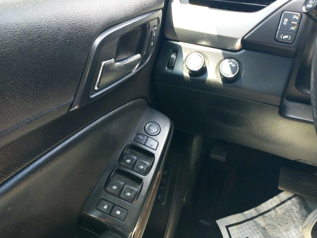 Chevrolet Suburban LT 4WD 2017