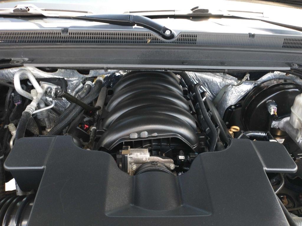 Chevrolet Suburban LT 4WD 2017