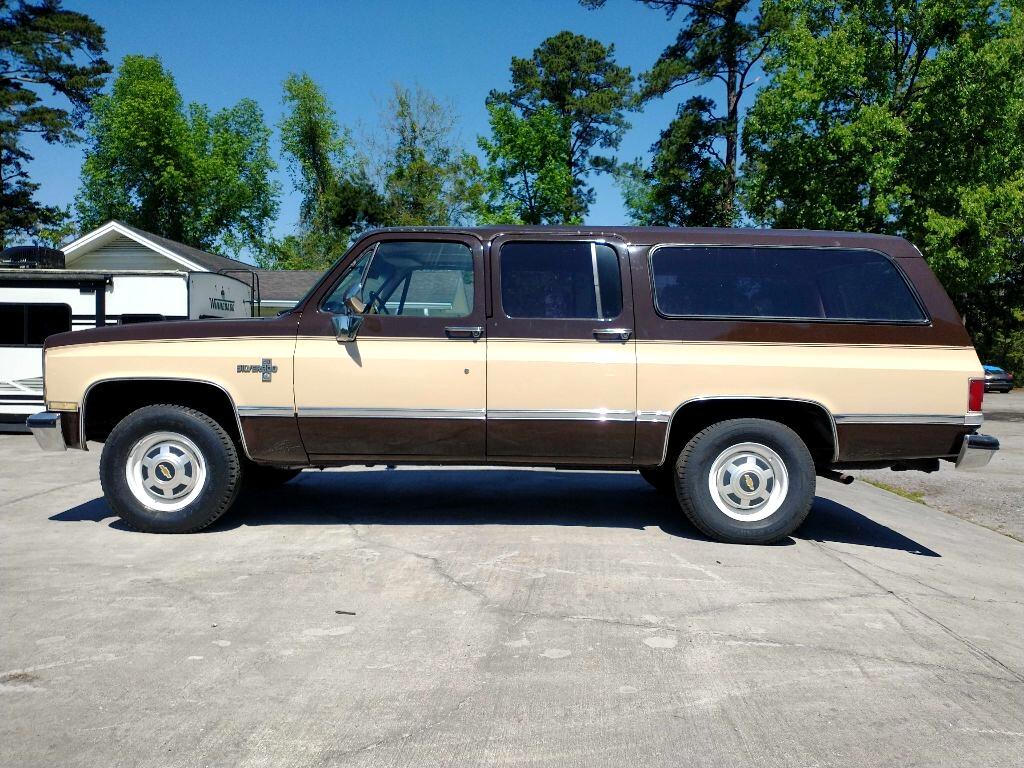 Chevrolet C/K 20 Suburban 2WD 1986 Chevrolet C/K 20 Suburban 2WD 1986