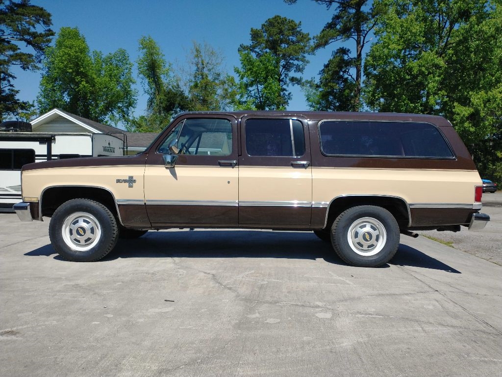 1986 Chevrolet C/K 20 Suburban 2WD