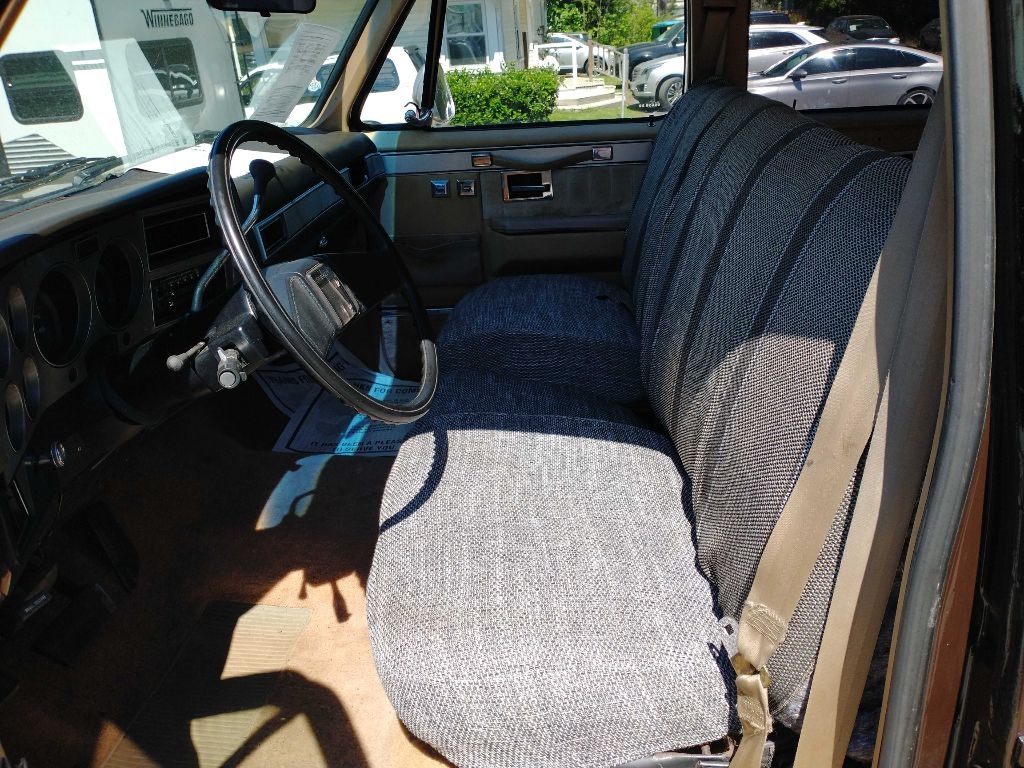 Chevrolet C/K 20 Suburban 2WD 1986