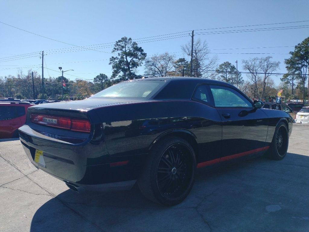 Dodge Challenger SXT 2012
