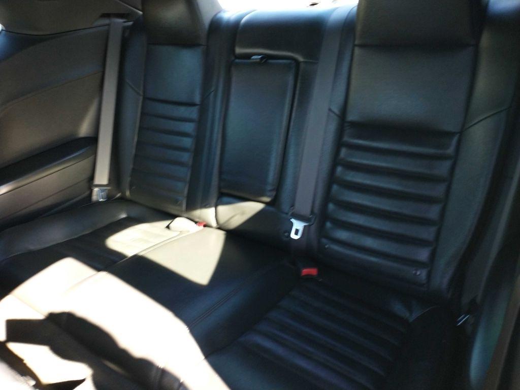 Dodge Challenger SXT 2012
