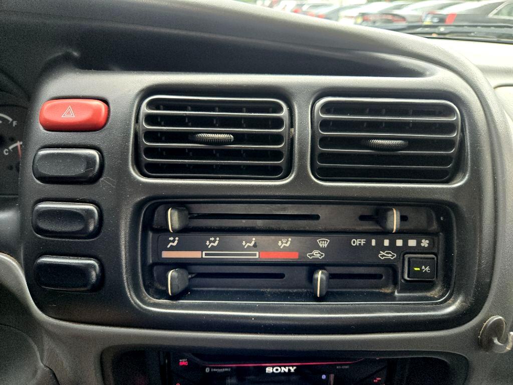 Chevrolet Tracker  2003 Chevrolet Tracker  2003