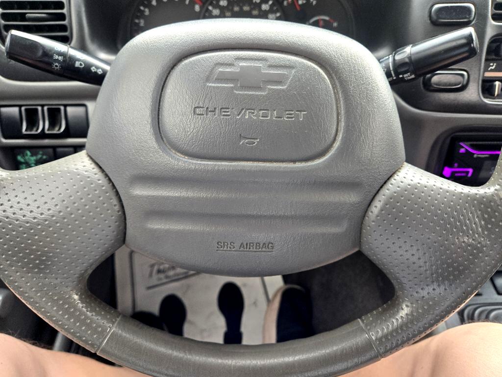 Chevrolet Tracker  2003 Chevrolet Tracker  2003