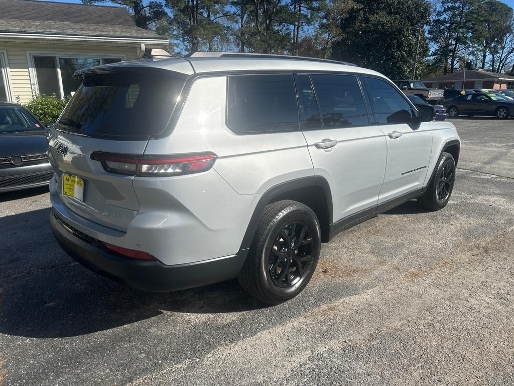 Jeep Grand Cherokee L Laredo 4WD 2024