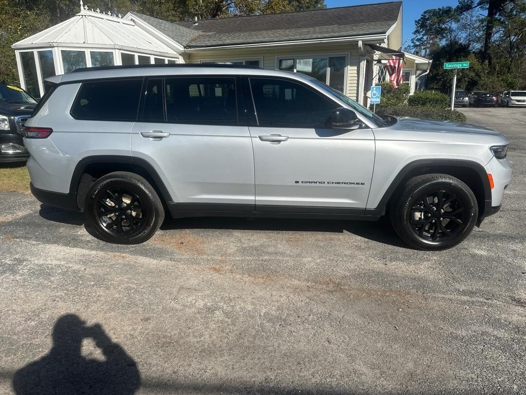Jeep Grand Cherokee L Laredo 4WD 2024