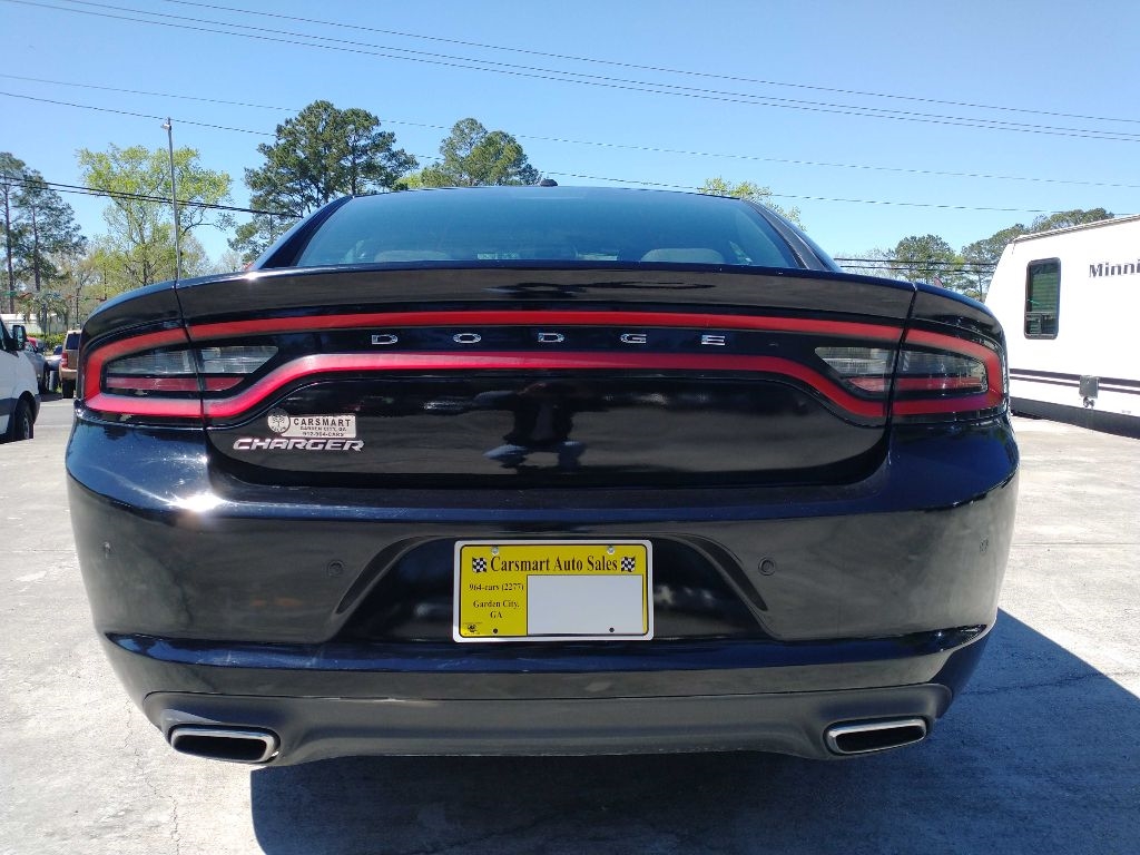 Dodge Charger SE 2015