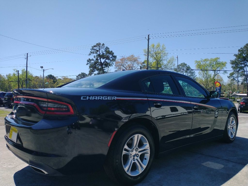 Dodge Charger SE 2015