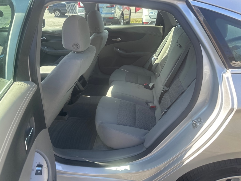 Chevrolet Impala LS 2017