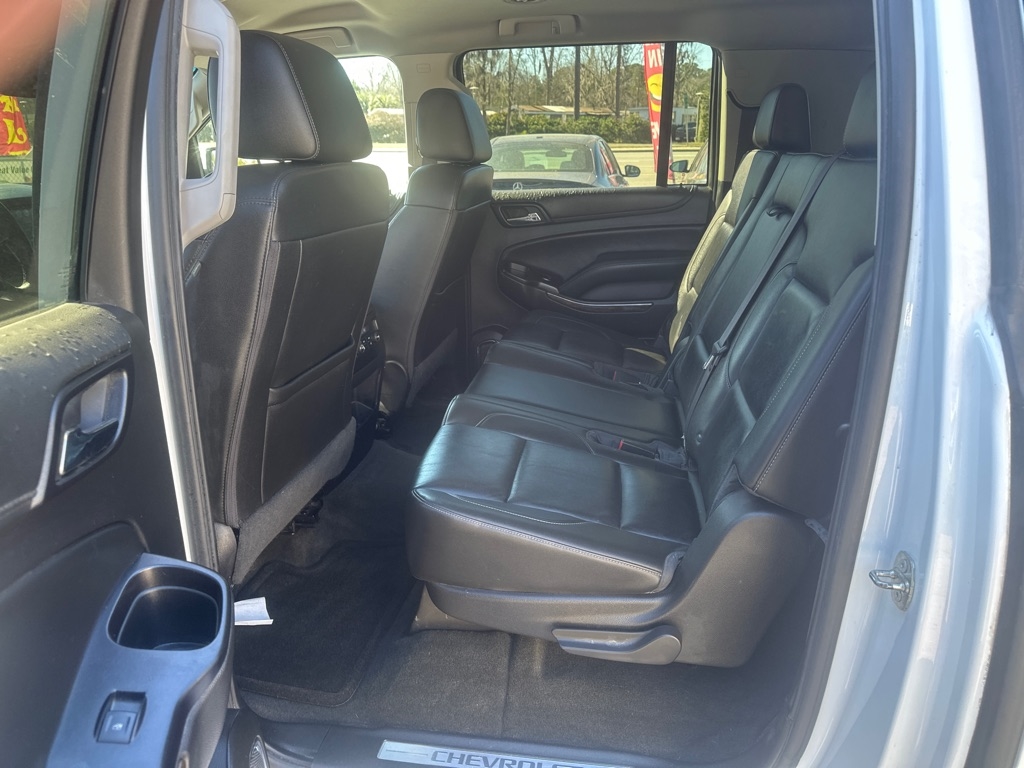 Chevrolet Suburban LT 4WD 2016
