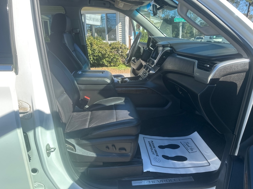 Chevrolet Suburban LT 4WD 2016