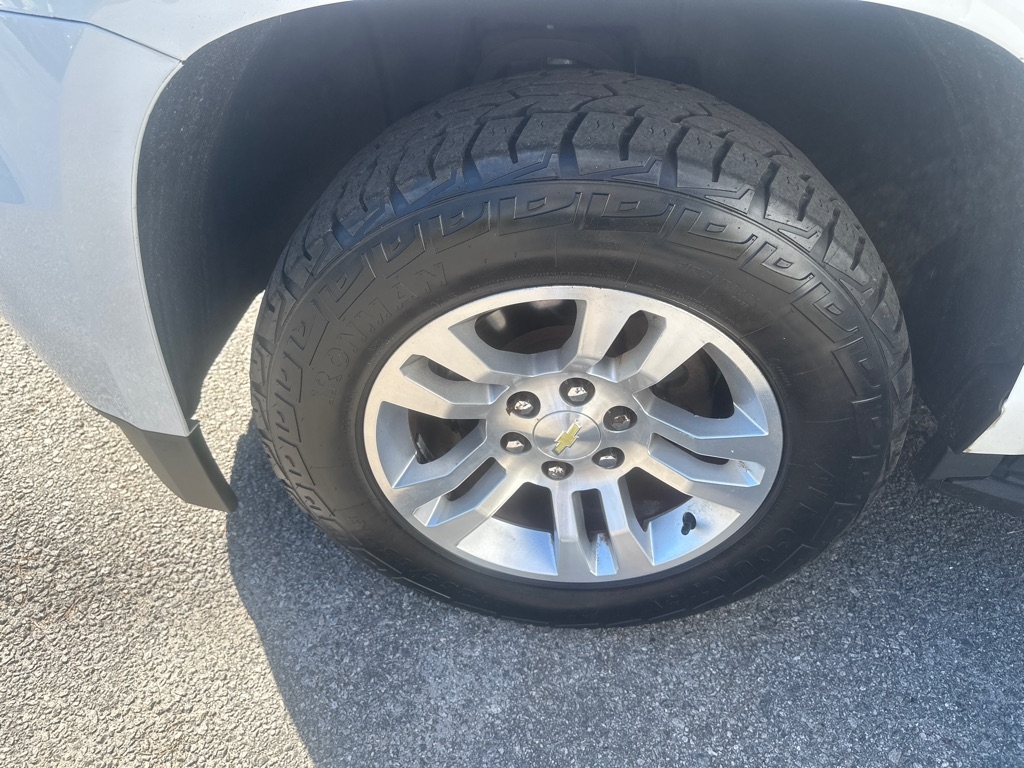 Chevrolet Suburban LT 4WD 2016