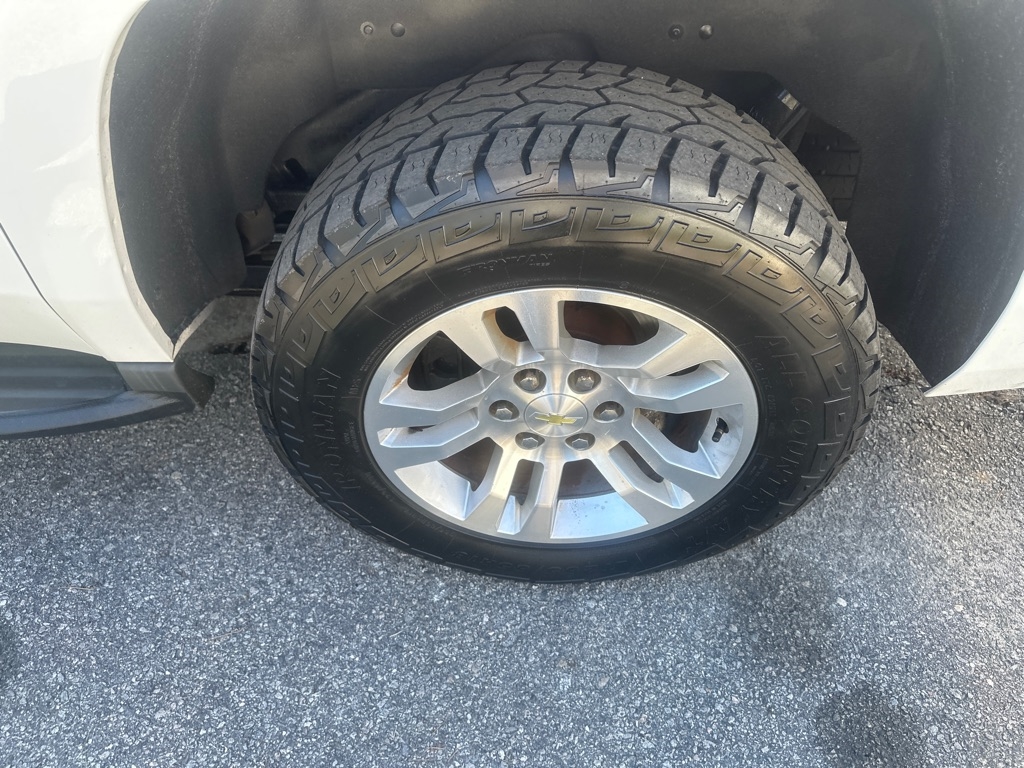 Chevrolet Suburban LT 4WD 2016