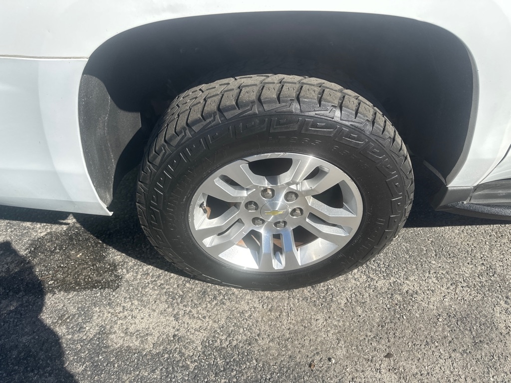 Chevrolet Suburban LT 4WD 2016