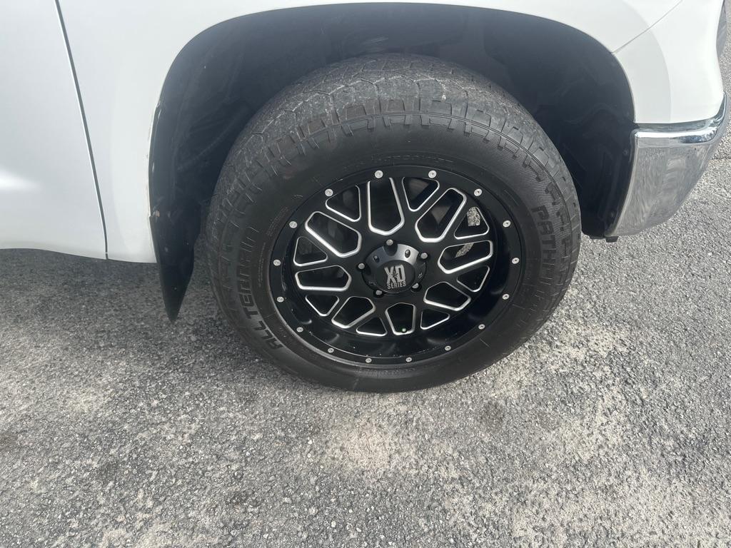 Toyota Tundra SR5 5.7L V8 CrewMax 2WD 2021