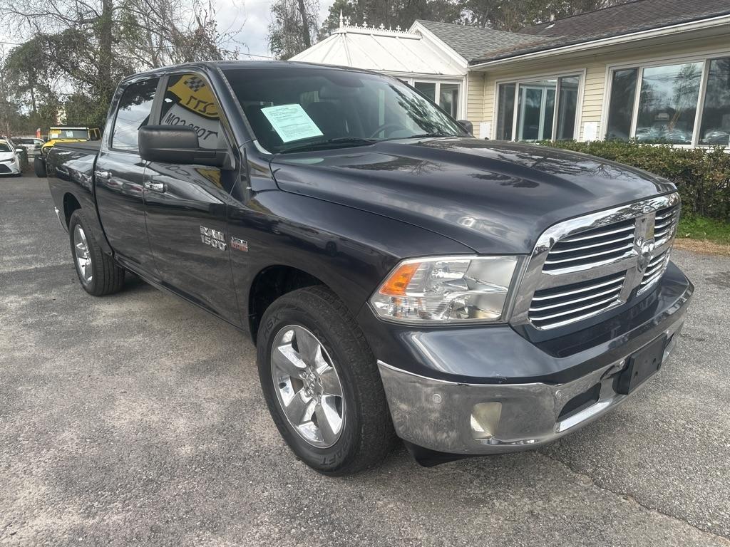 RAM 1500 SLT Crew Cab SWB 2WD 2015