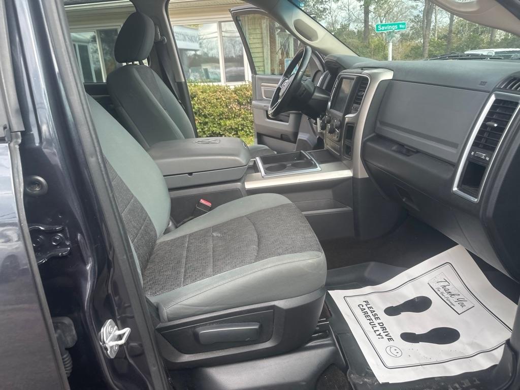 RAM 1500 SLT Crew Cab SWB 2WD 2015