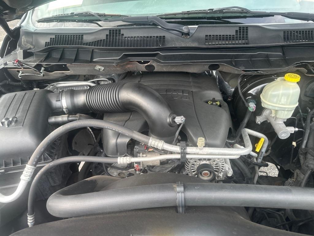 RAM 1500 SLT Crew Cab SWB 2WD 2015