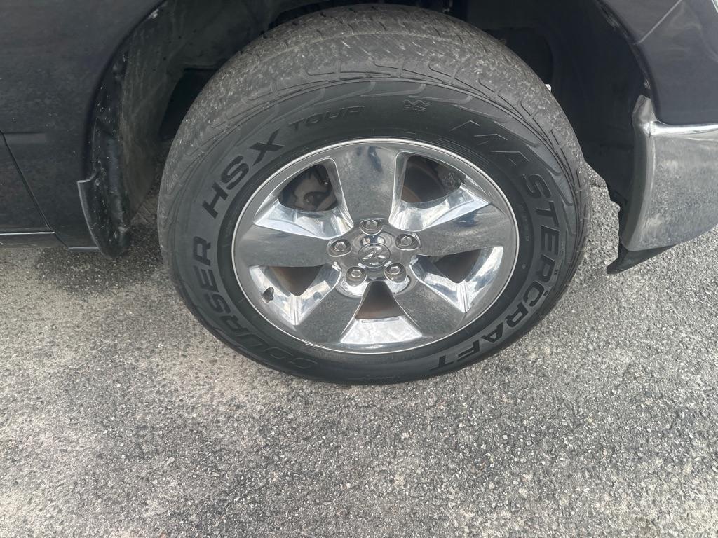 RAM 1500 SLT Crew Cab SWB 2WD 2015