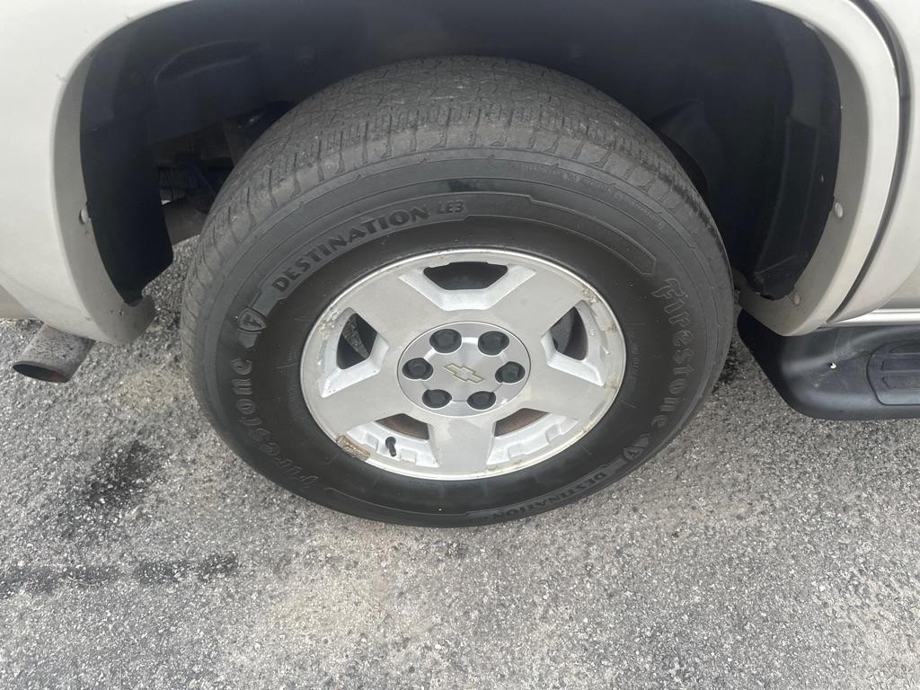 Chevrolet Tahoe 2WD 2005