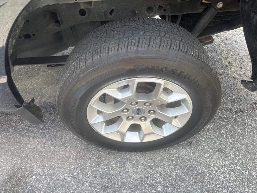 Ford F-150 XL SuperCab 8-ft. 2WD 2023