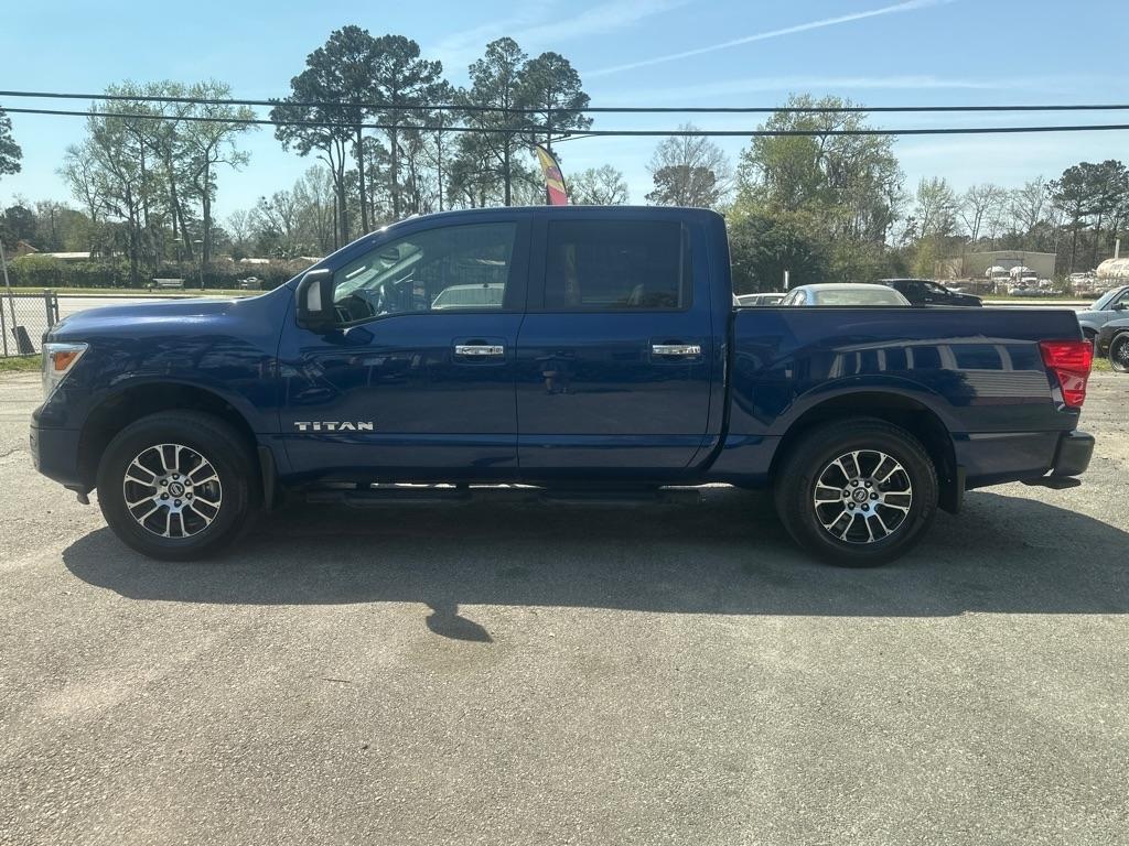 Nissan Titan SV Crew Cab 2WD 2021