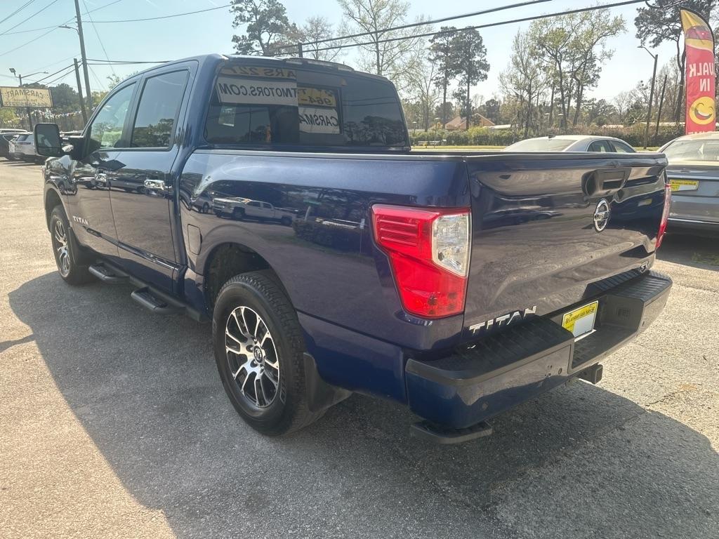 Nissan Titan SV Crew Cab 2WD 2021