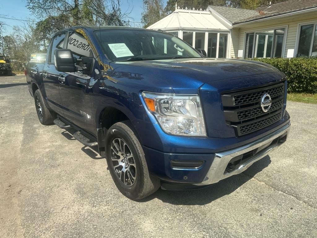 Nissan Titan SV Crew Cab 2WD 2021