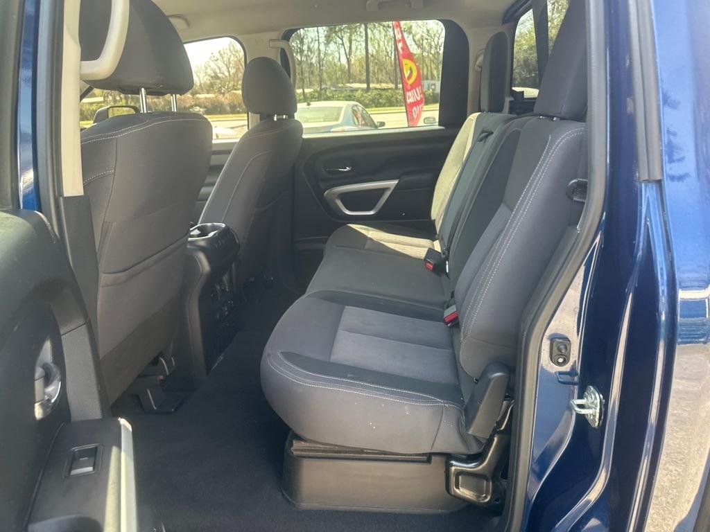 Nissan Titan SV Crew Cab 2WD 2021