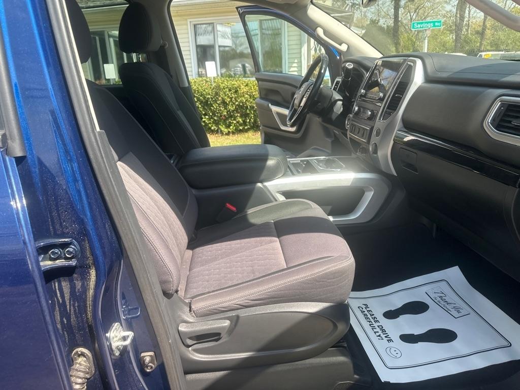 Nissan Titan SV Crew Cab 2WD 2021