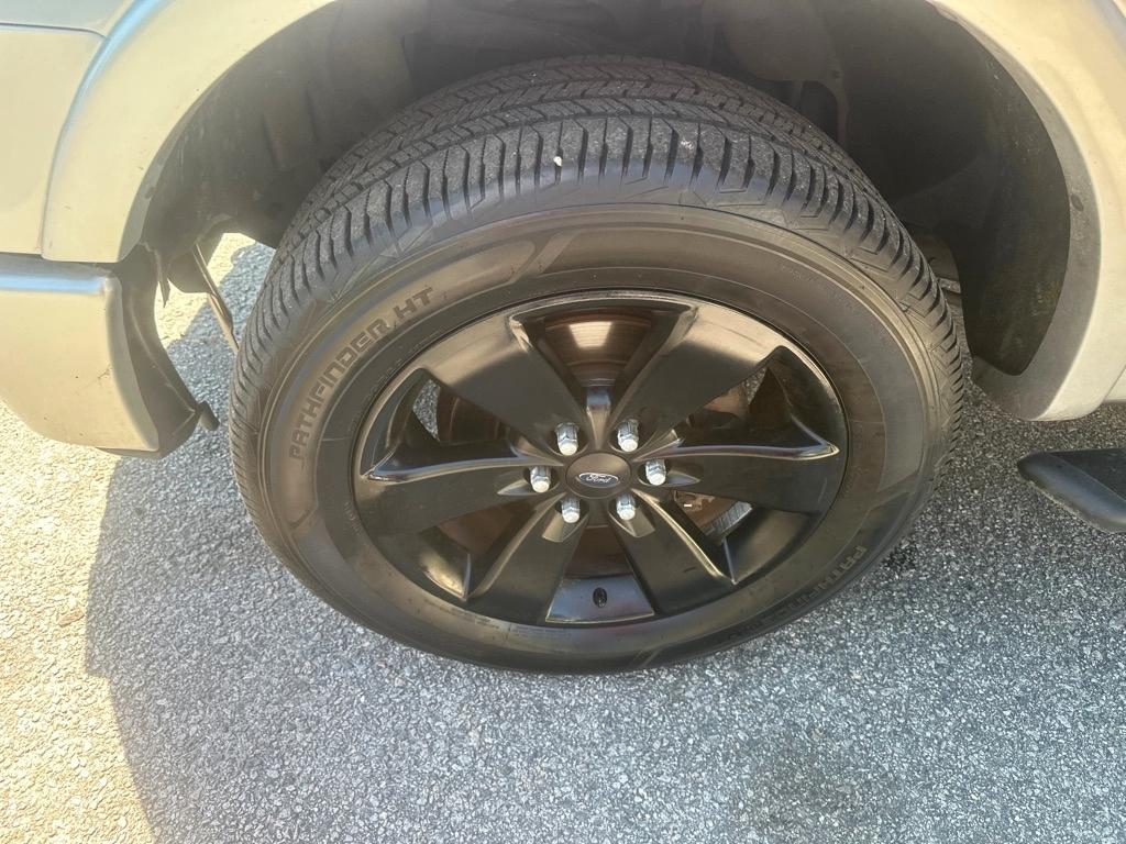 Ford F-150 XLT 8-ft. Bed 4WD 2014